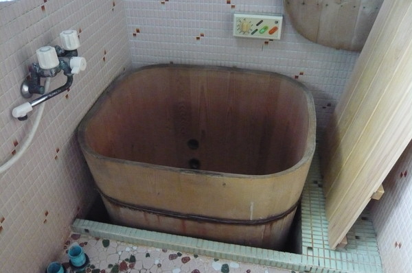 一宮市K寺　浴槽1.jpg